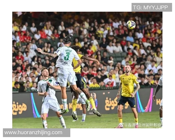 足球明星高清大屏幕图片展现球场魅力与运动激情的完美结合 足球明星高清大屏幕图片展现球场魅力与运动激情的完美结合